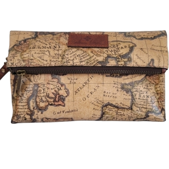 Patricia Nash Handbags - New Patricia Nash Valerie European Map Fold Over Handbag P715414
